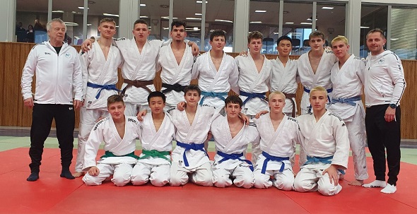 Prvoligový tým Judo SG Plzeň.jpg